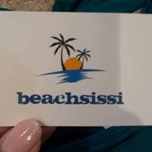 NWT Beach Sissi Bikini Top - Picture 5 of 7